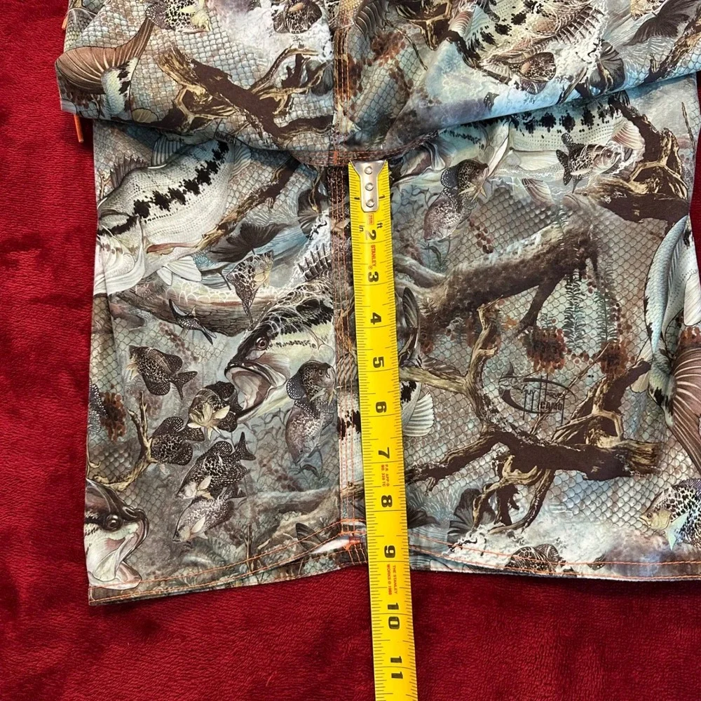 Guy Harvey AFTCO Bass Fishing Camo Board Shorts Mens 38 Swim Trunks AOP‎